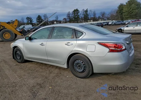 2015 Nissan Altima 2.5 из США, поврежденный, VIN 1N4AL3AP3FC434855